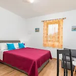 Apartman With Parking Space Valbandon, - 23659 Fazana